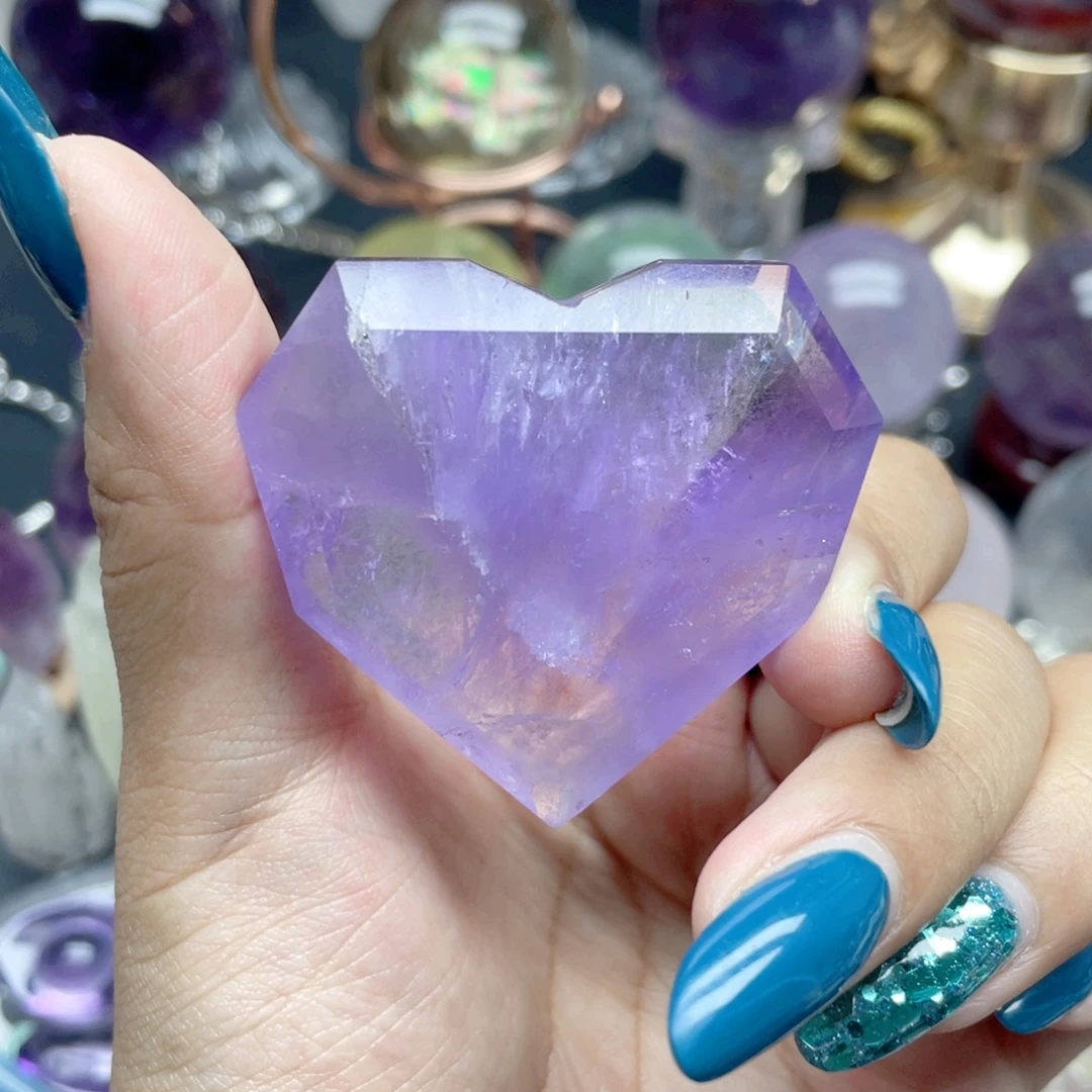 潇***壹未镶嵌珠宝半成品水晶