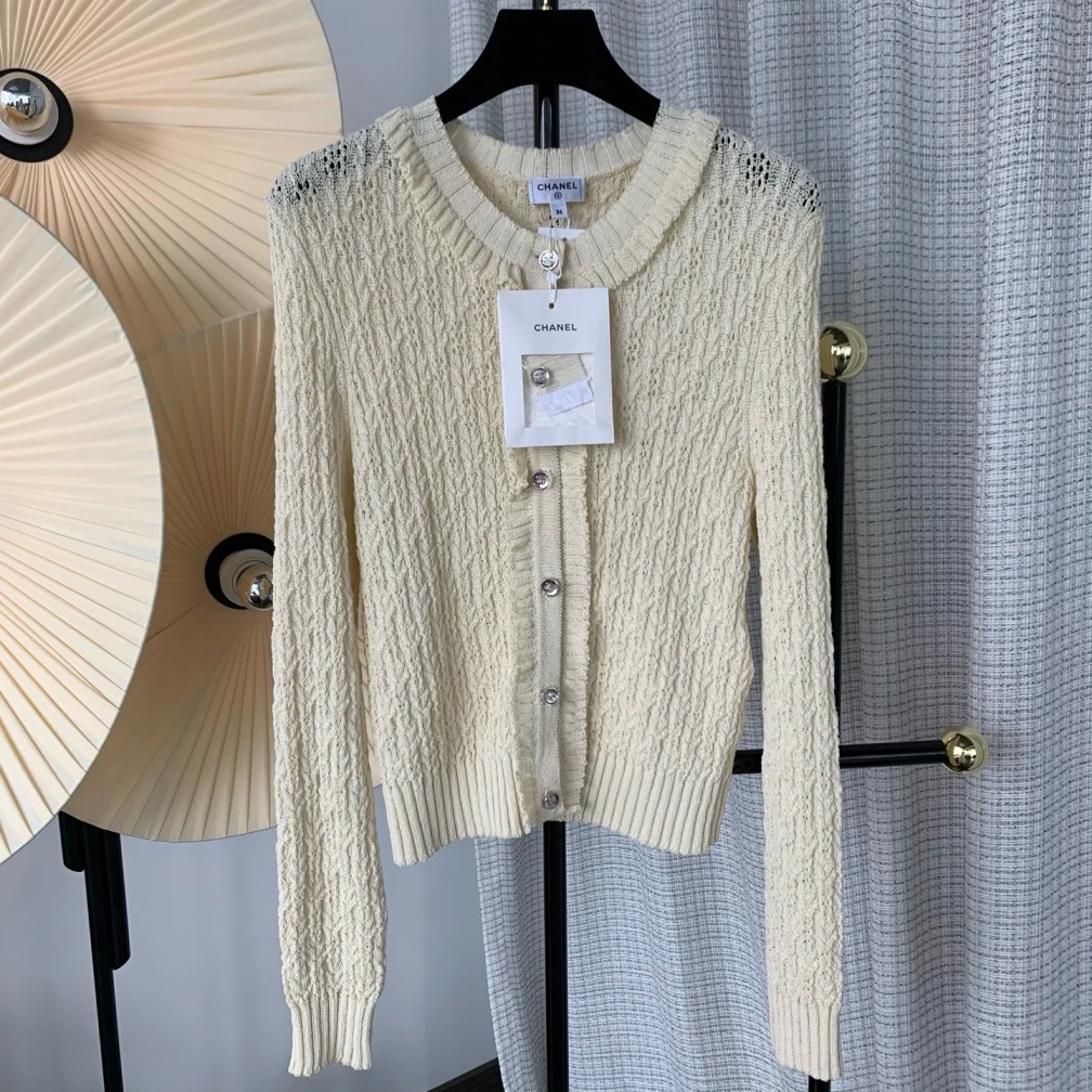 99新 Chanel/香奈儿 新款针织衫米白色 36码