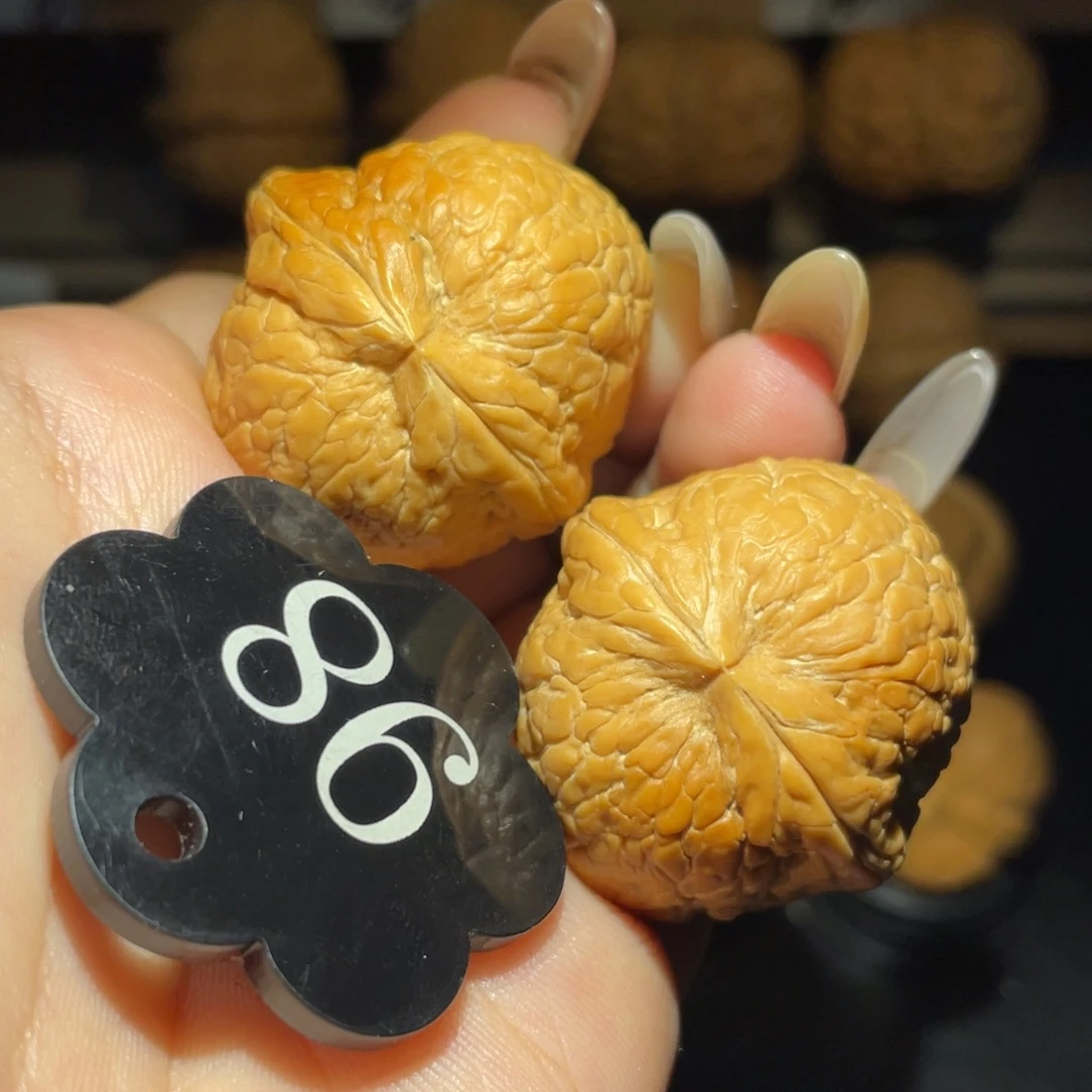 东***港大西瓜35尺寸核桃