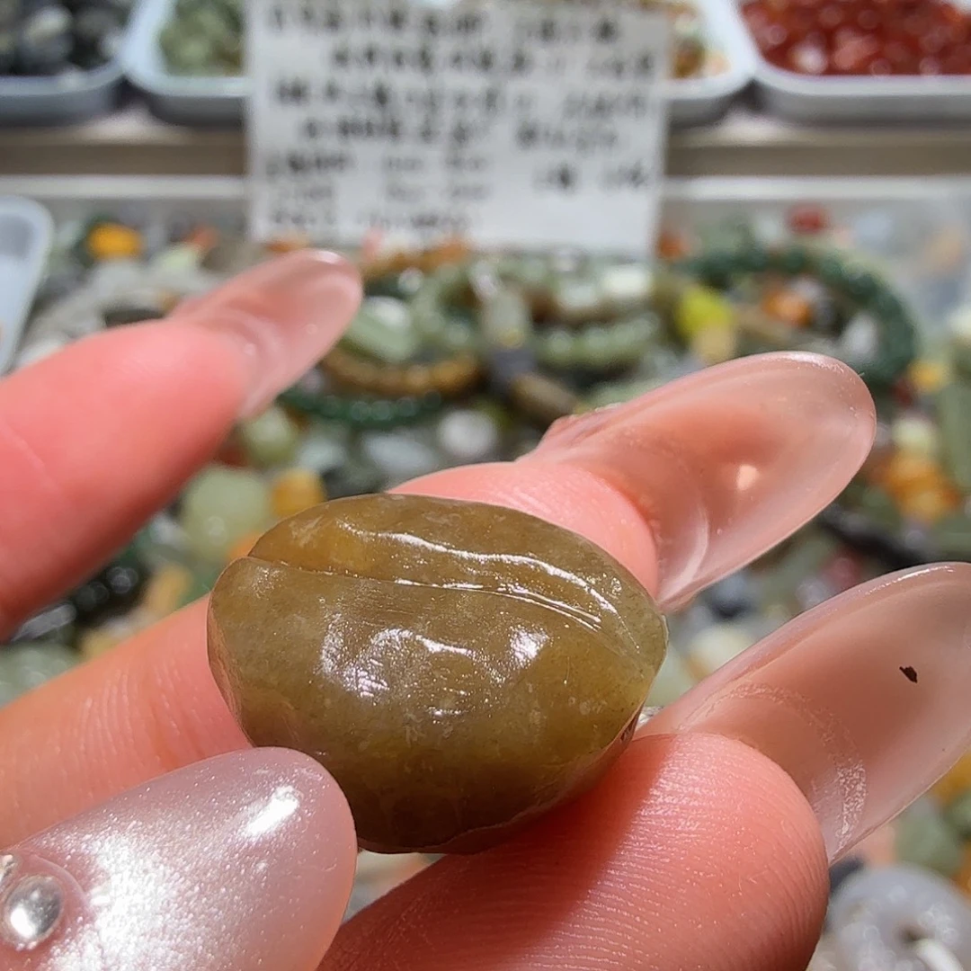 和田玉未镶嵌珠宝奇石