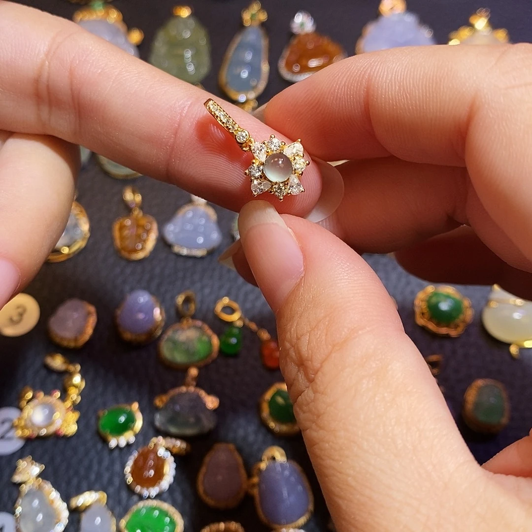 翡翠银S925镶嵌颈饰