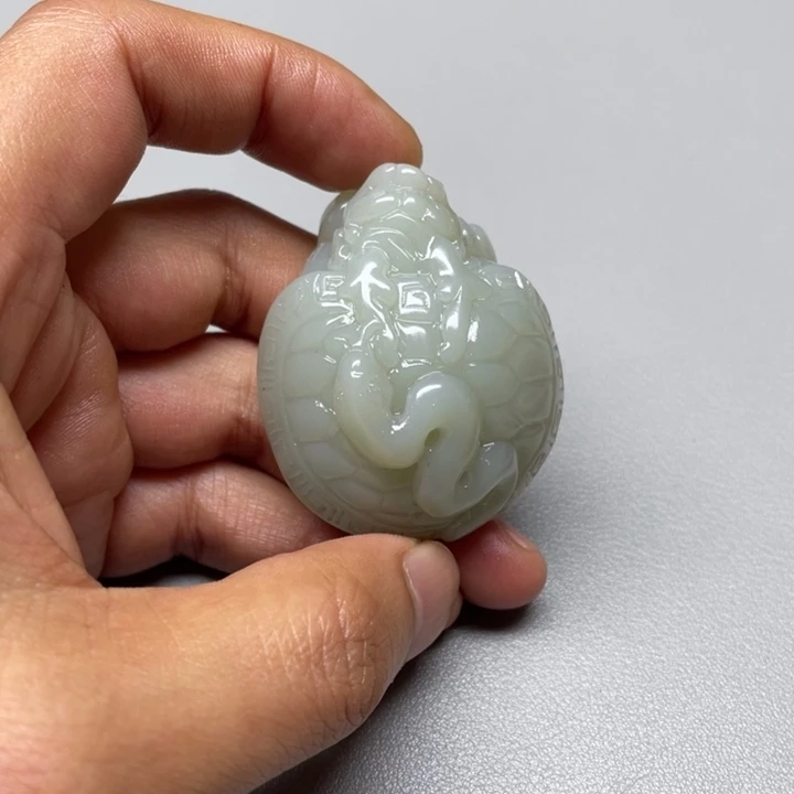 吊坠(不含链)未镶嵌和田玉云**~