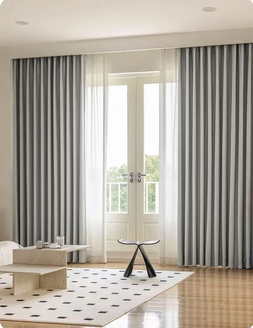 2025年新款薄雾灰雪尼尔成品窗帘奶油风现代简约客厅卧室高级感