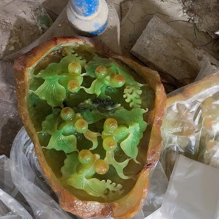 未镶嵌蛇纹石玉珠宝奇石