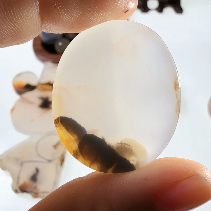 玛瑙/玉髓未镶嵌珠宝半成品