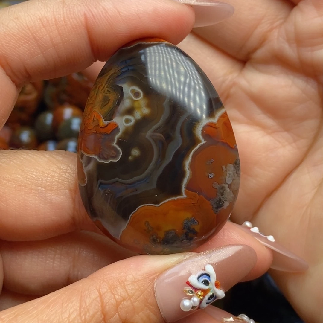 玛瑙/玉髓颈饰未镶嵌战国红