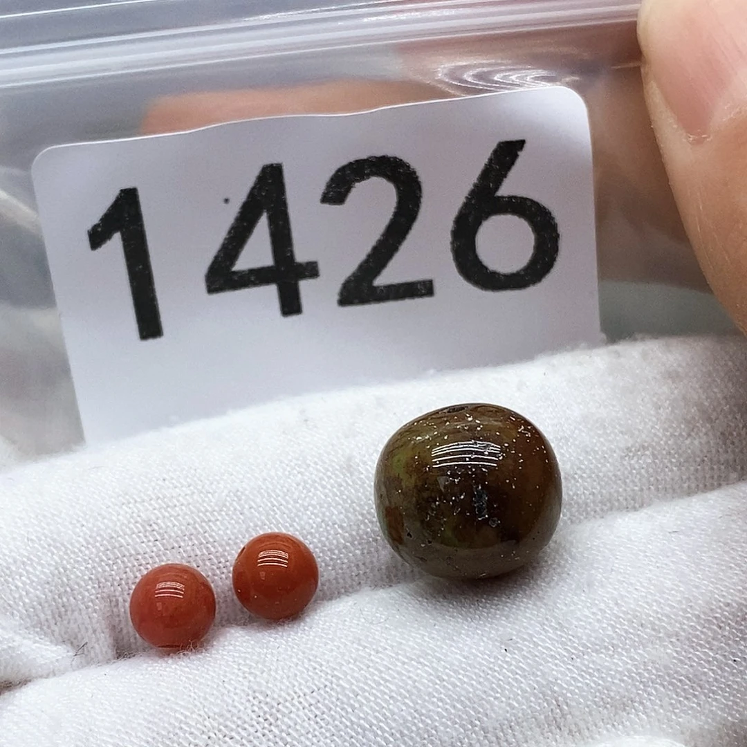 颈饰未镶嵌南红玛瑙