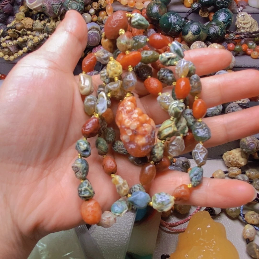 合金颈饰玛瑙/玉髓