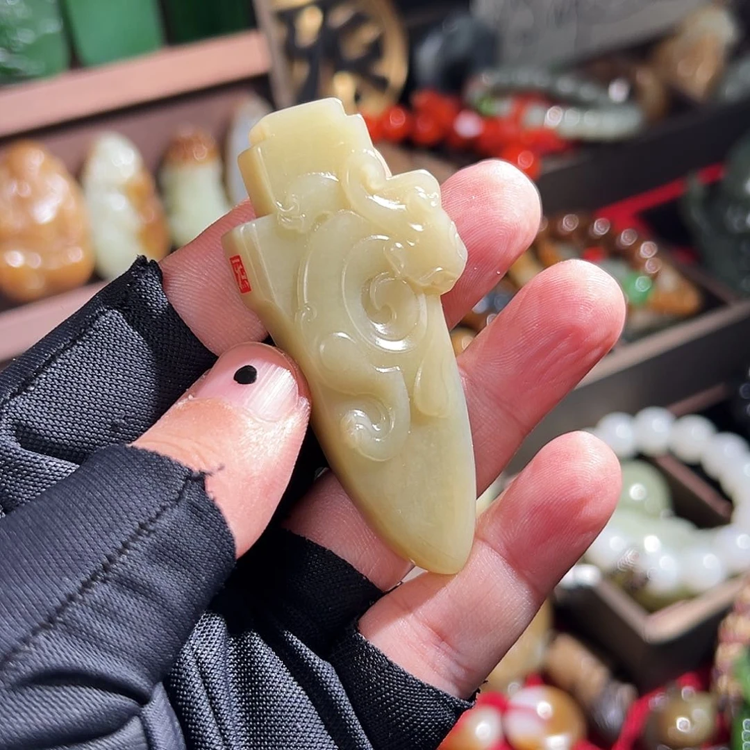 和田玉颈饰未镶嵌