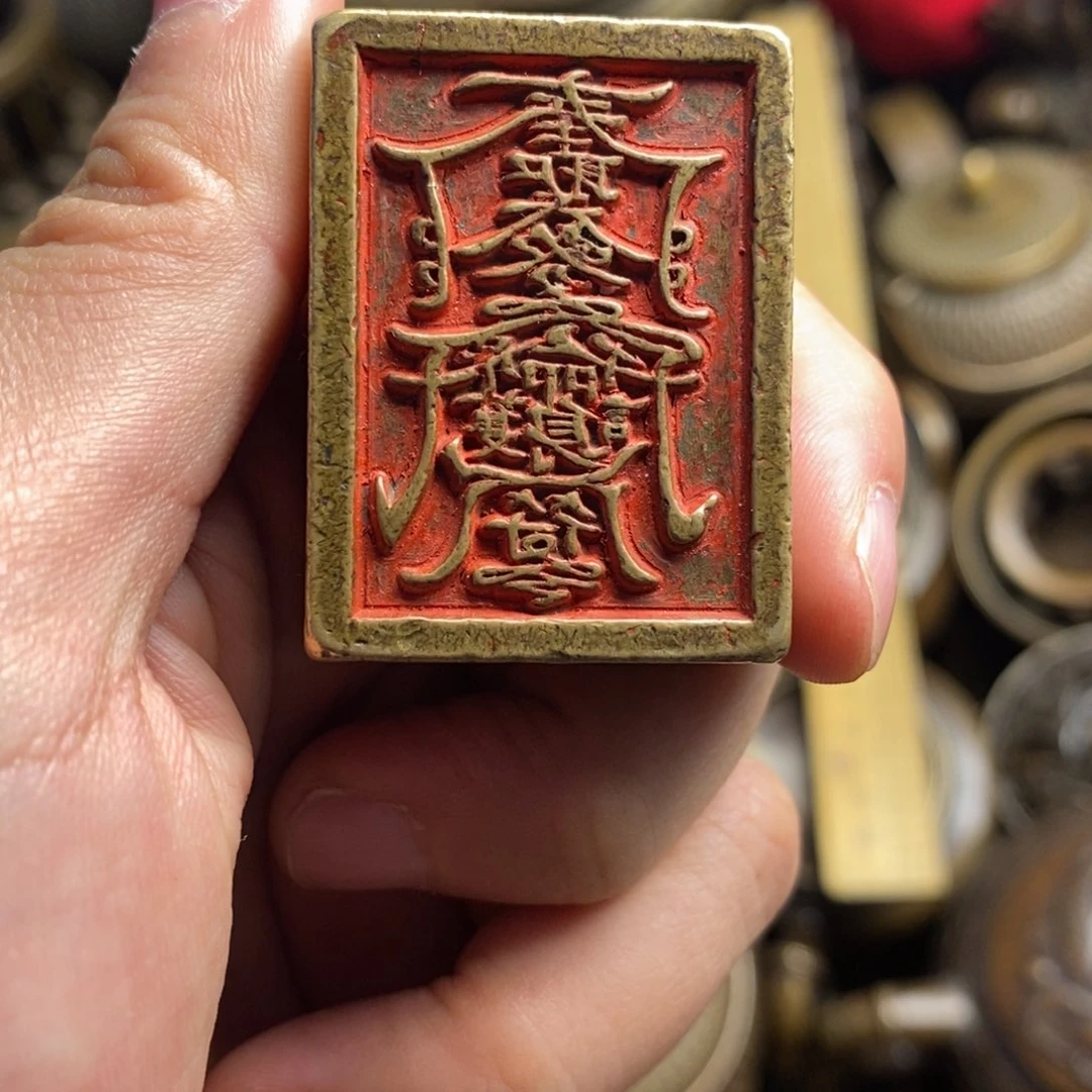 精美铜器做工精良