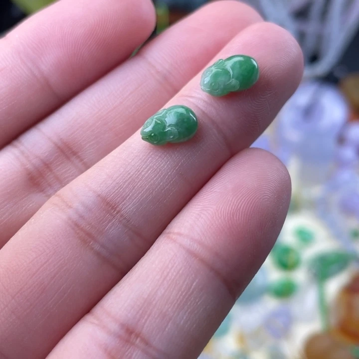 颈饰未镶嵌翡翠一对小老鼠