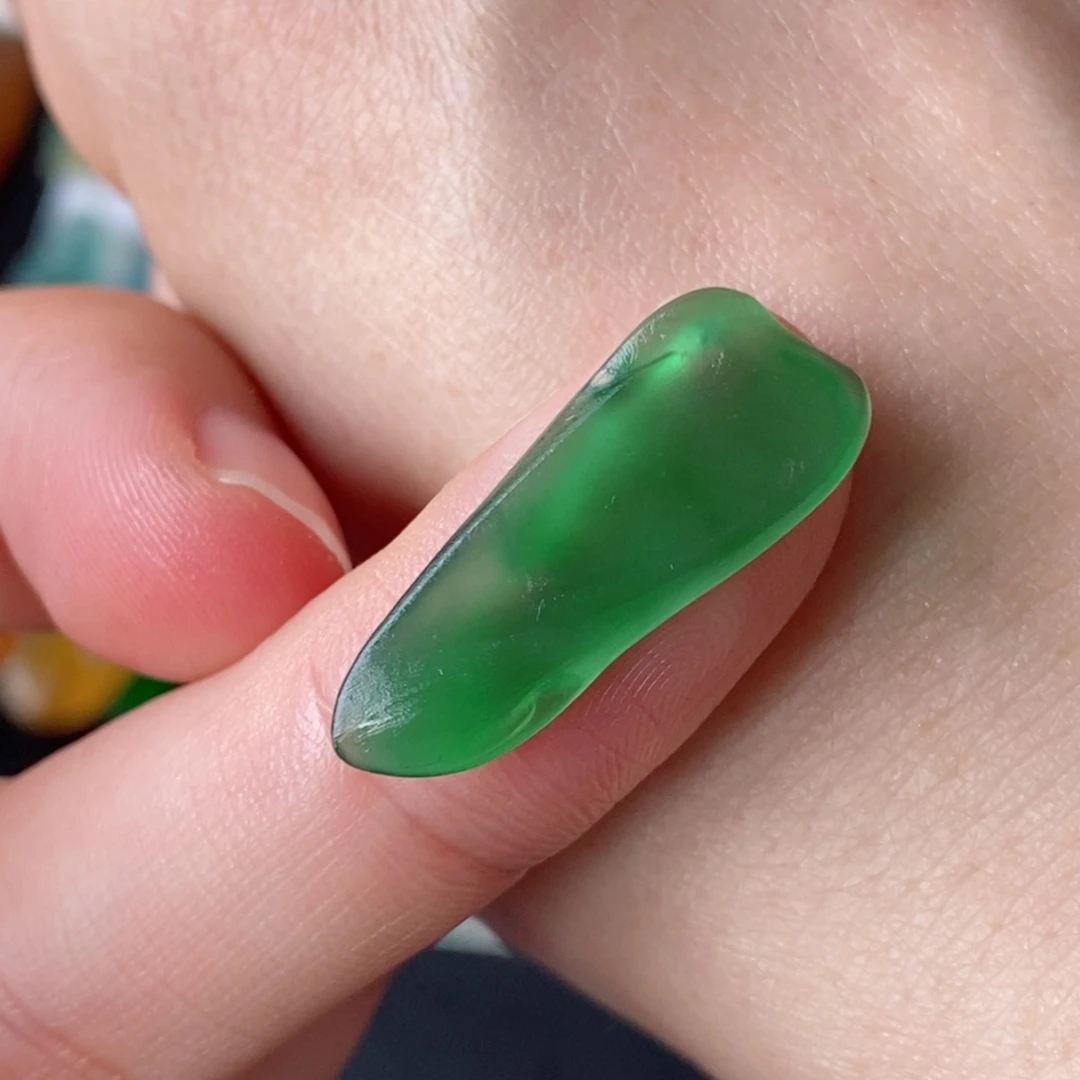 定制翡翠未镶嵌随行