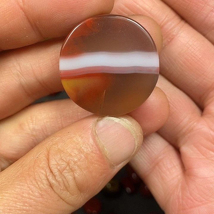 南红玛瑙未镶嵌车挂