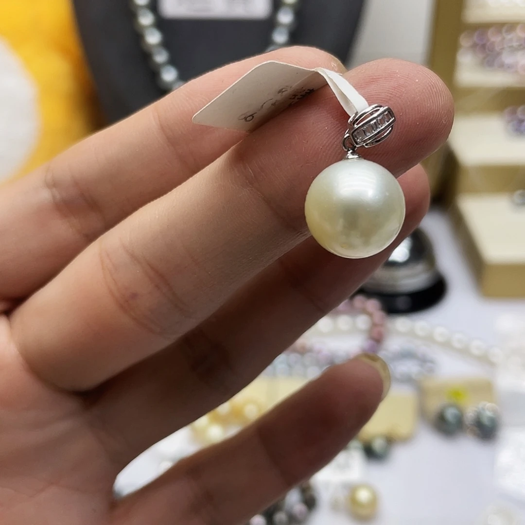 海水珍珠18K金镶嵌颈饰