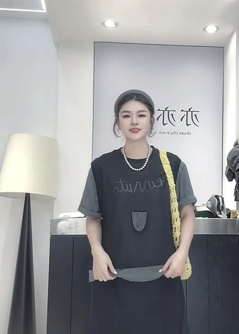 休闲蕾丝设计感拼接字母假两件T恤