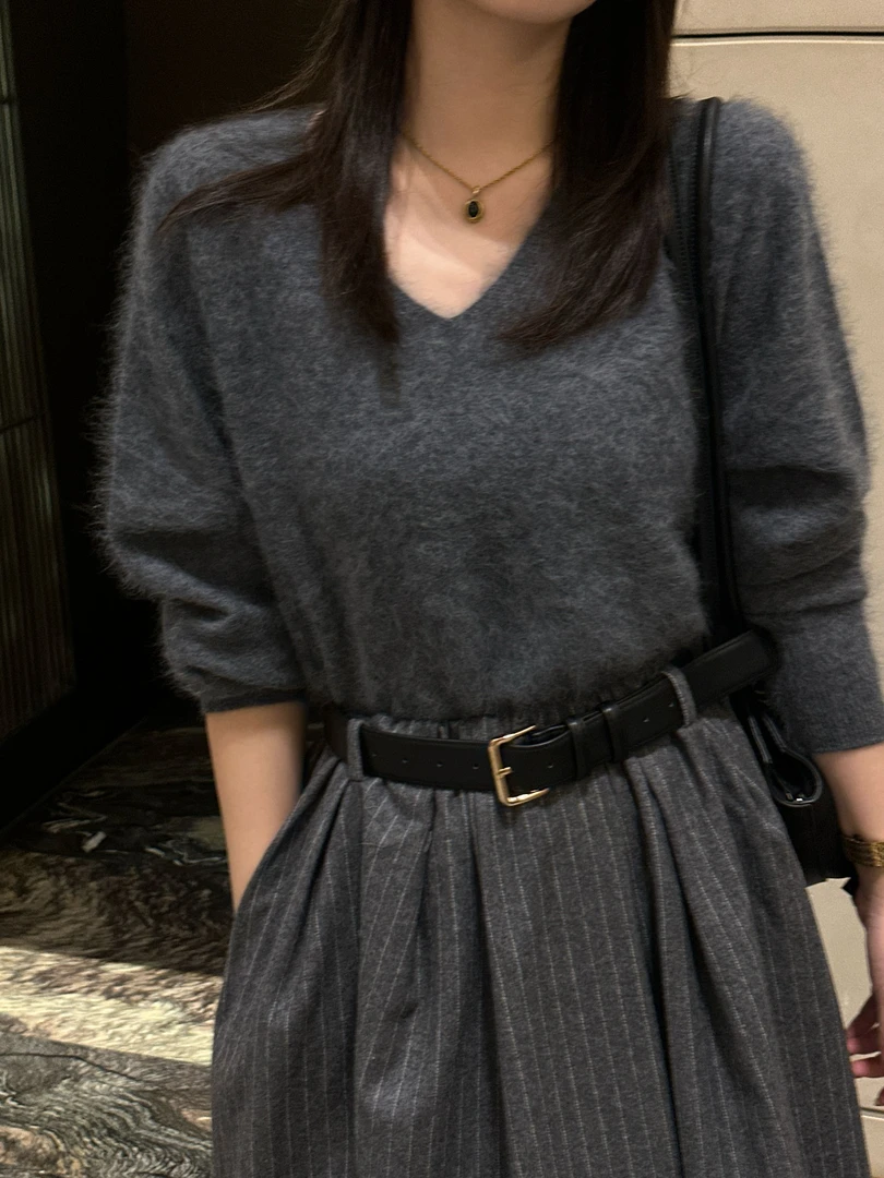 R123305W套头款毛针织衫上衣复古女装常规针织衫V领圆领秋季