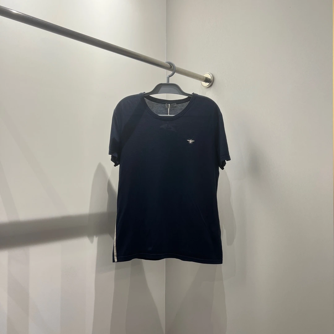 99新 DIOR/迪奥 bb486 纯色胸口小蜜蜂刺绣短袖 46码 棉