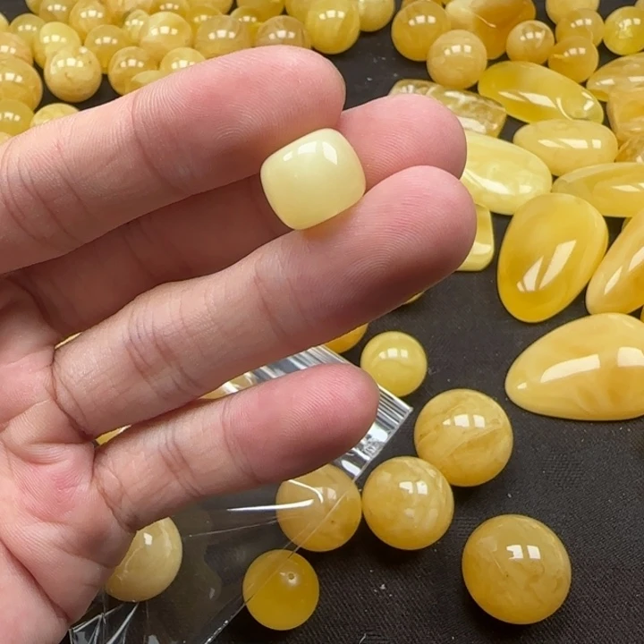 未镶嵌蜜蜡裸石天然179