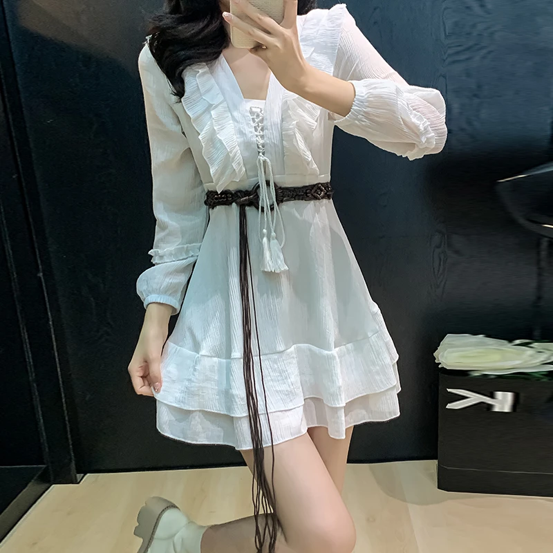 白色长袖连衣裙2025春季新款温柔穿搭纯欲风小个子收腰短裙女