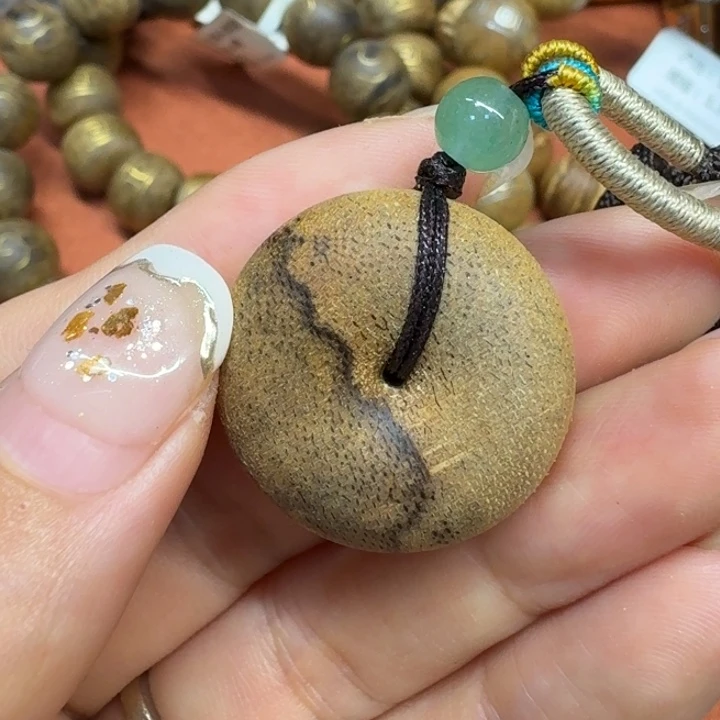 大叶紫檀（黑酸枝木类）