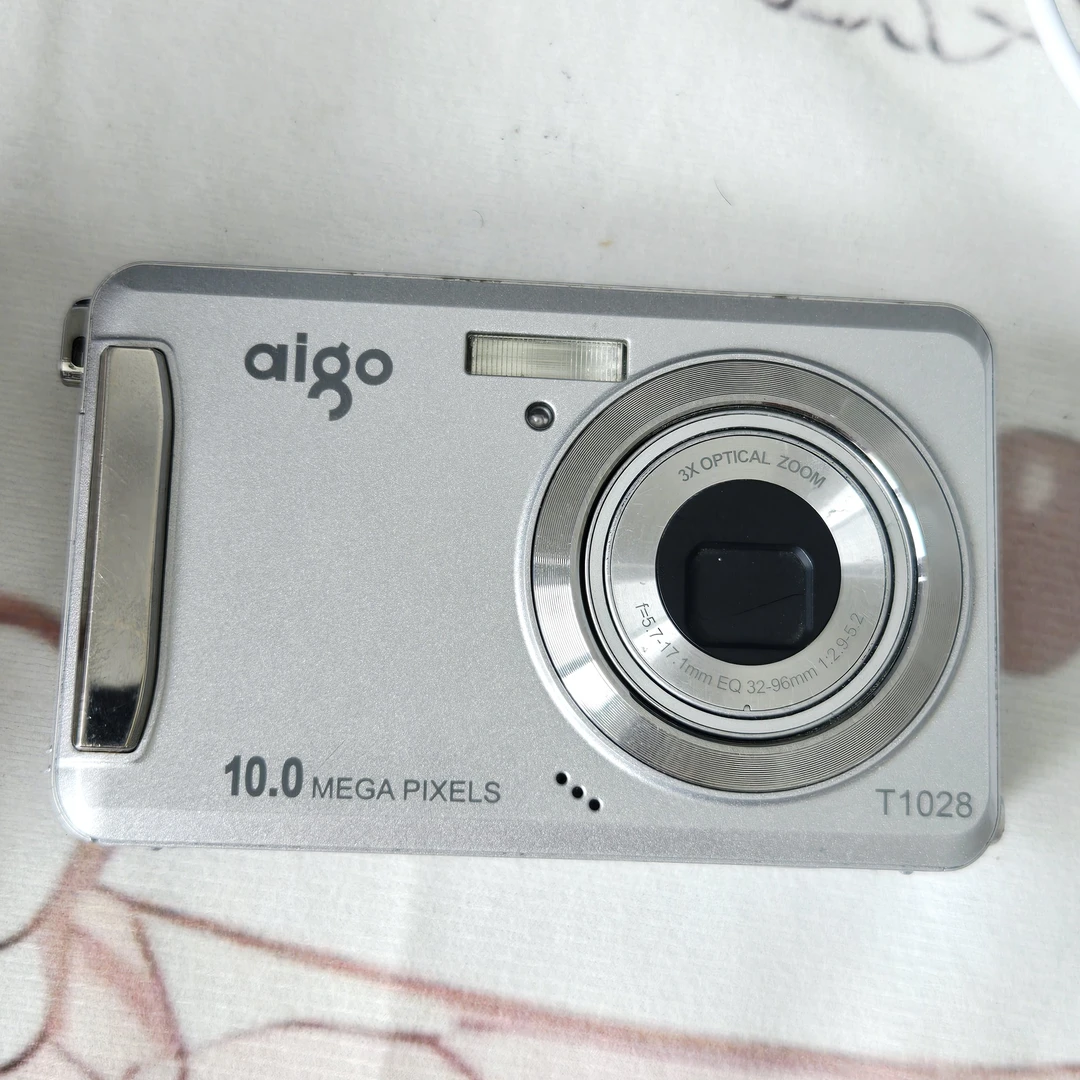 9新 aigo/爱国者 T1028复古多滤镜,功能正常1000万像素3倍光学