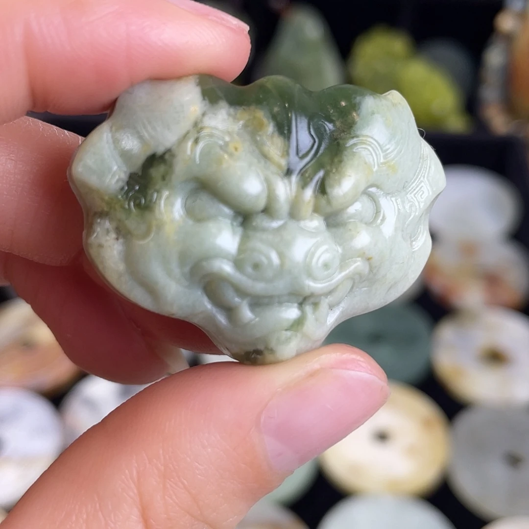 岫玉合金颈饰吊坠，两单起飞