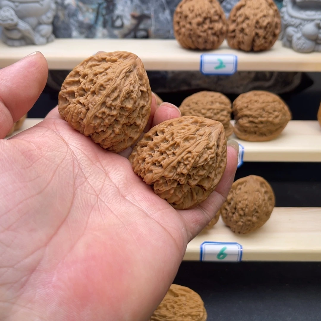 把件文玩核桃涿鹿南将石，三角天残脚