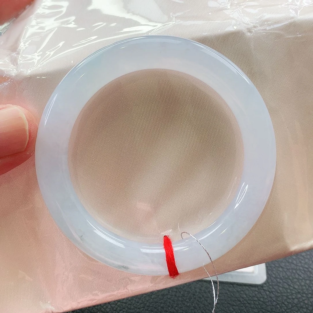 翡翠手镯未镶嵌天然翡翠手镯