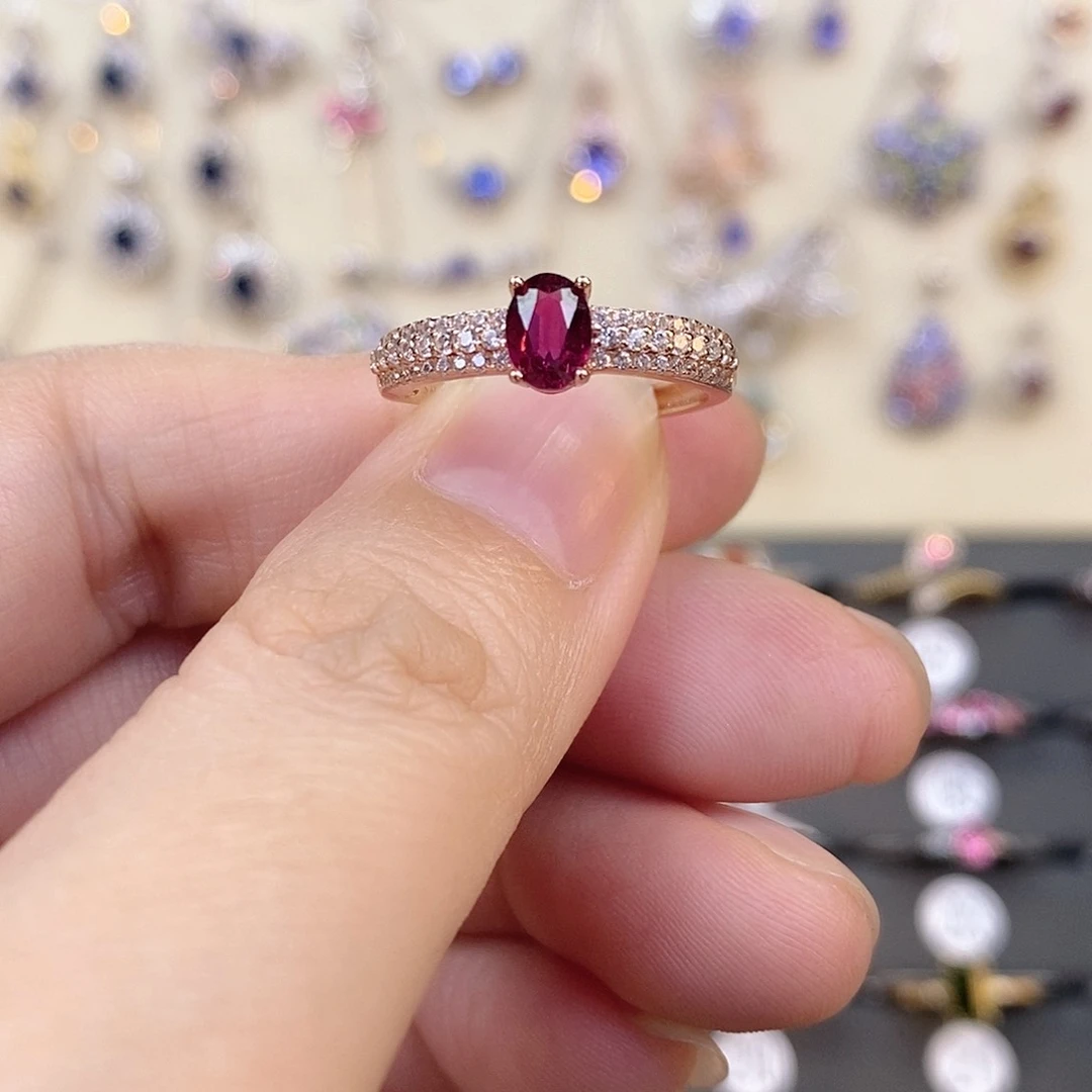 碧玺戒指银S925镶嵌卢比来