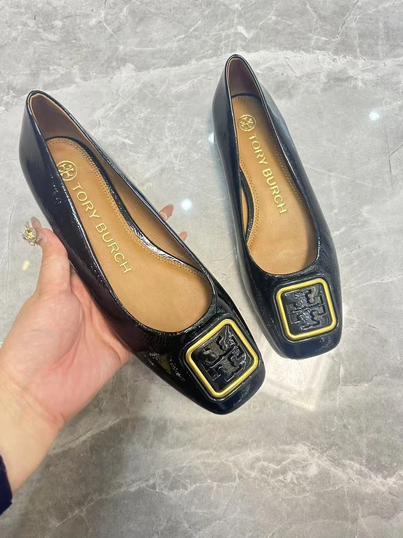 95新 TORY BURCH/汤丽柏琦 TB金框黑标皮质低跟鞋