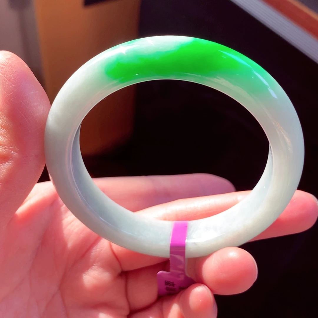 翡翠手镯未镶嵌缅甸翡翠