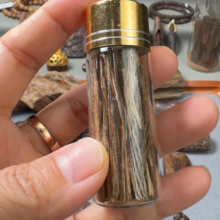 沉香沉香碎屑沉香烟片