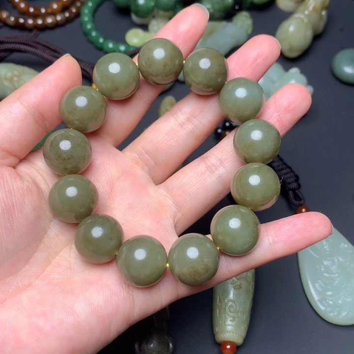 和田玉颈饰未镶嵌简***淡