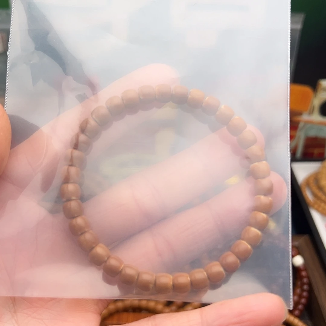 想***了手串橄榄核老挝核尖手串