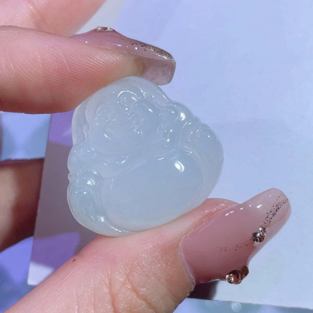 翡翠颈饰未镶嵌佛公