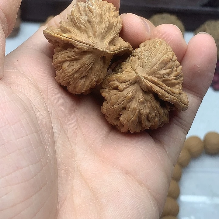 ****0吊坠文玩核桃加打底