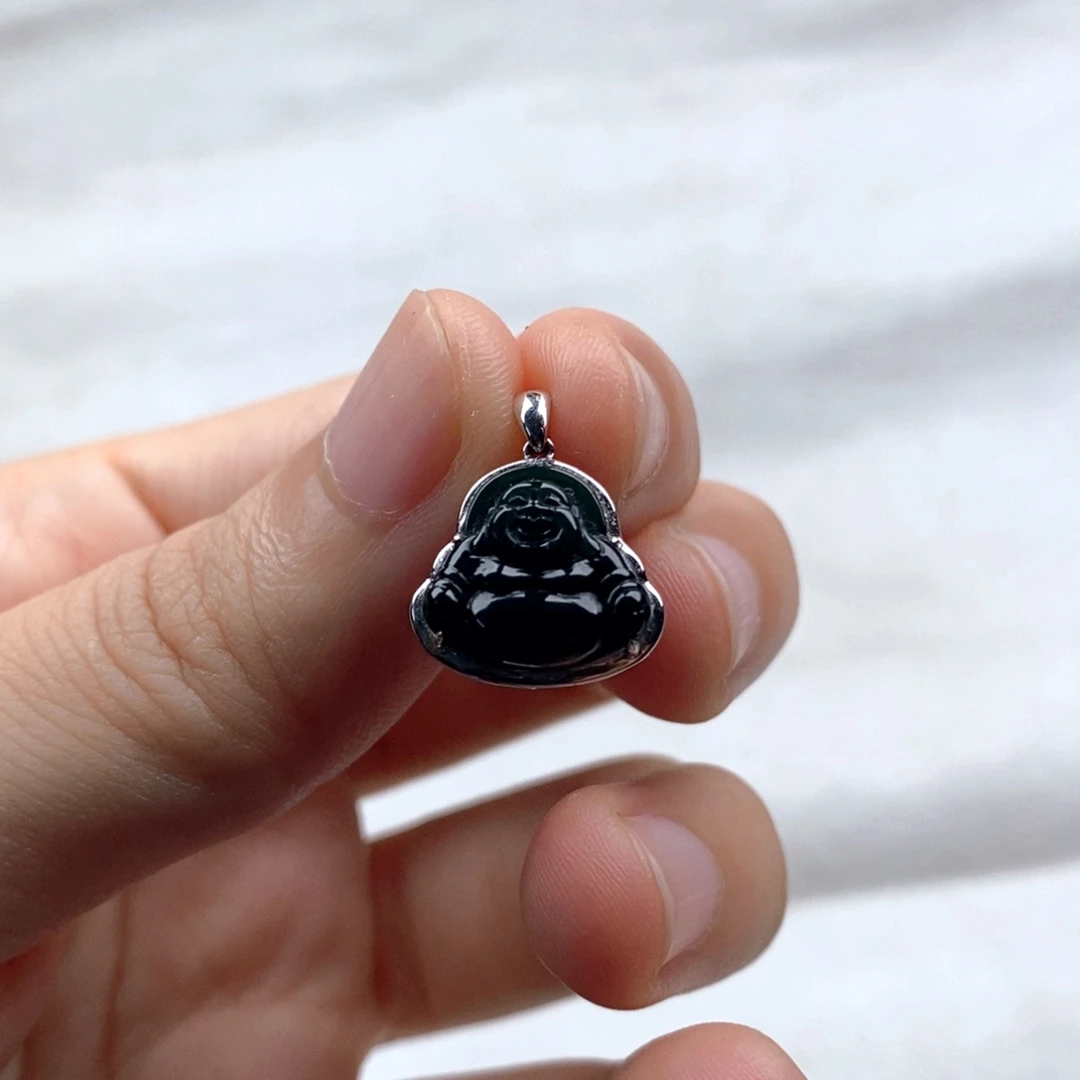 颈饰18K金镶嵌翡翠佛公