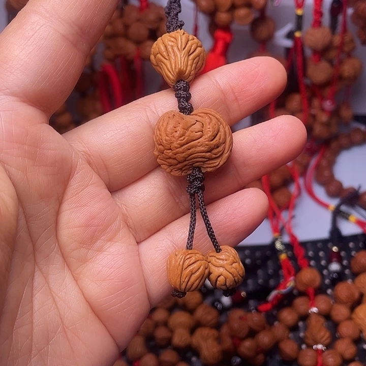 桃核吊坠龙纹桃枭