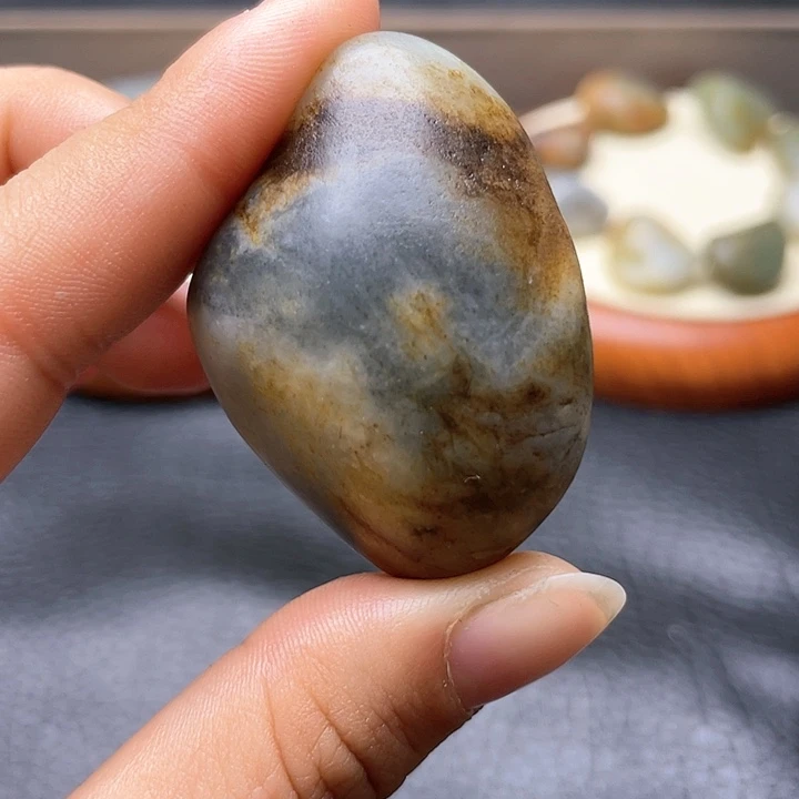 和田玉颈饰未镶嵌15