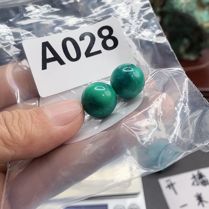 湖北十堰矿区产地发货圆珠手串链子雕刻配饰