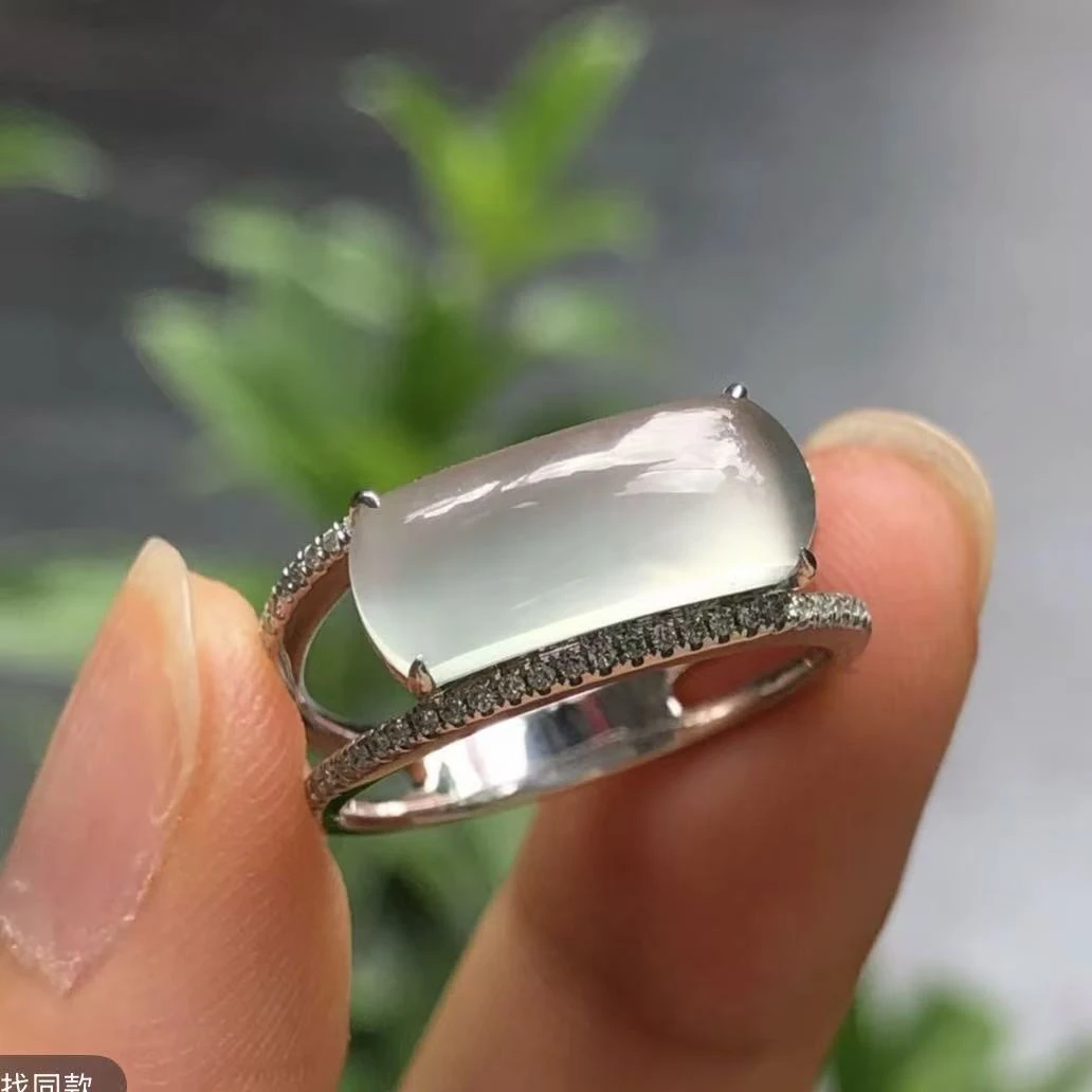 缘见翡翠珠宝 缅甸天然A货玻璃种白冰马鞍戒指18k金镶嵌