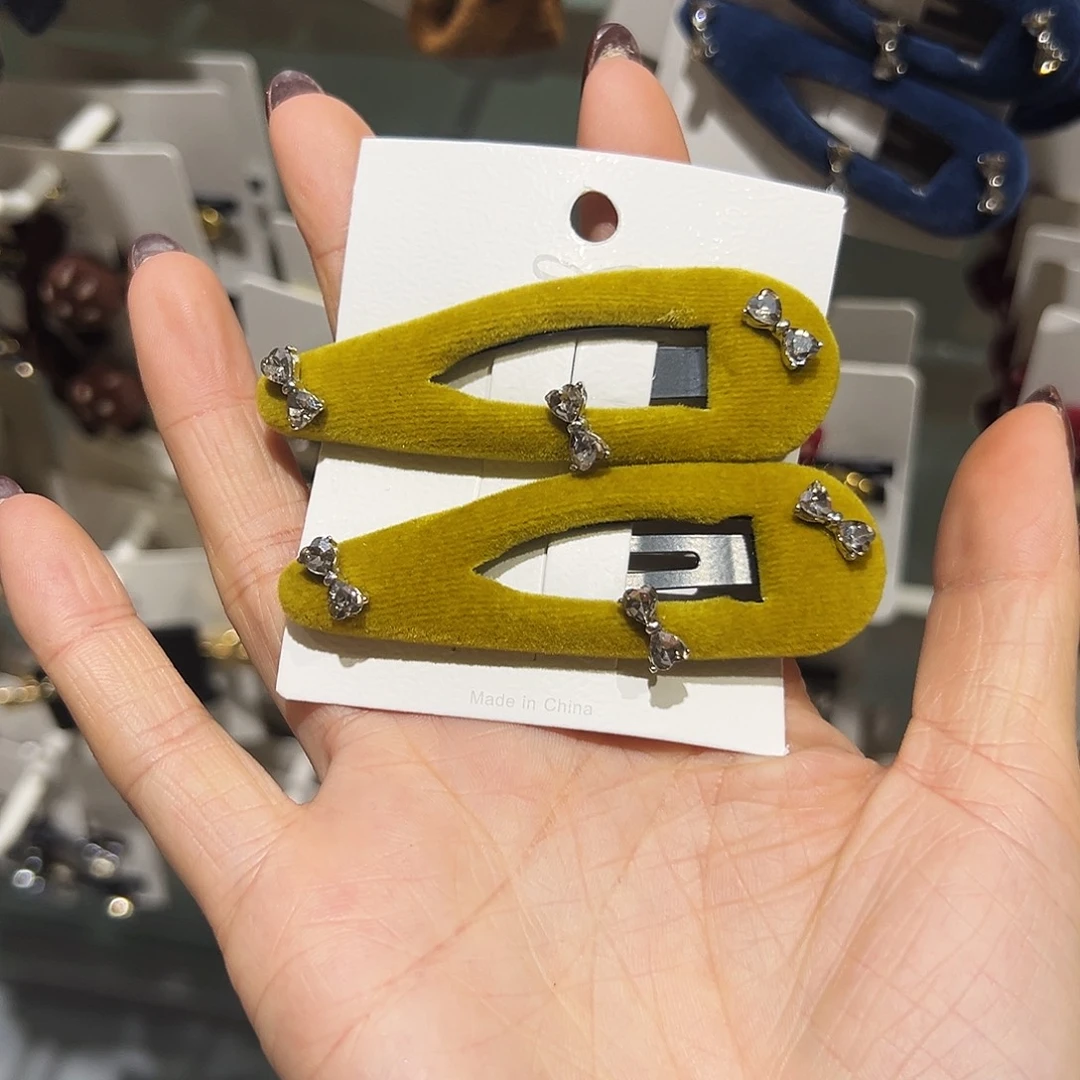 皮质非金属黄色丝绒钻发箍