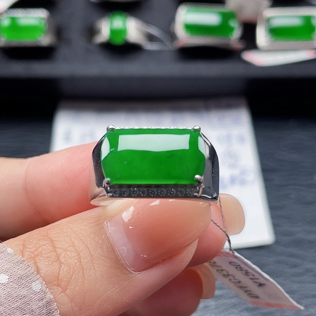 翡翠戒指银S925镶嵌天然a货翡翠没运费险3378