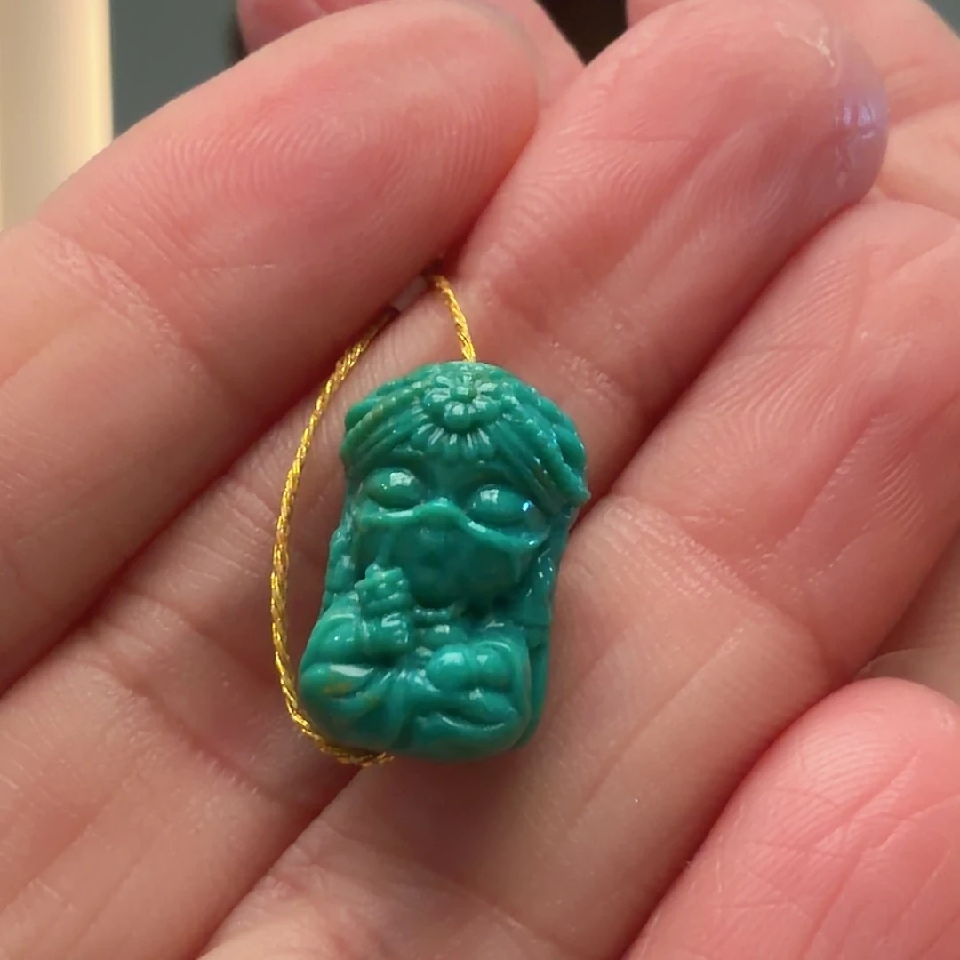 绿松石未镶嵌颈饰