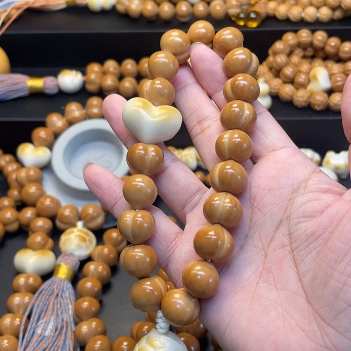 吊坠猴头核桃全品屁桃手持
