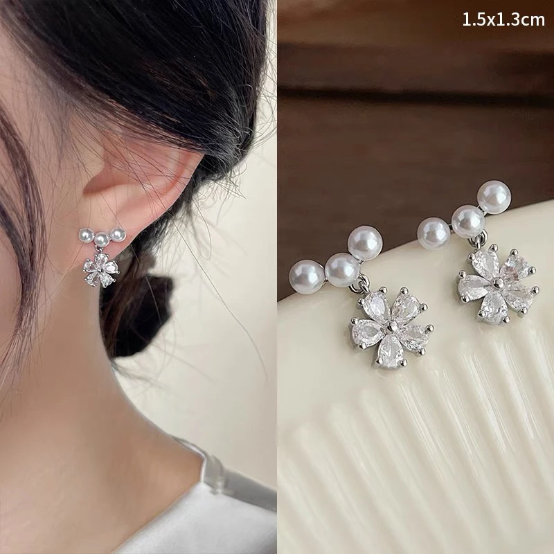 铜合金耳饰 微镶锆石花朵气质ins蚊香盘耳夹通勤百搭甜美轻奢灵动