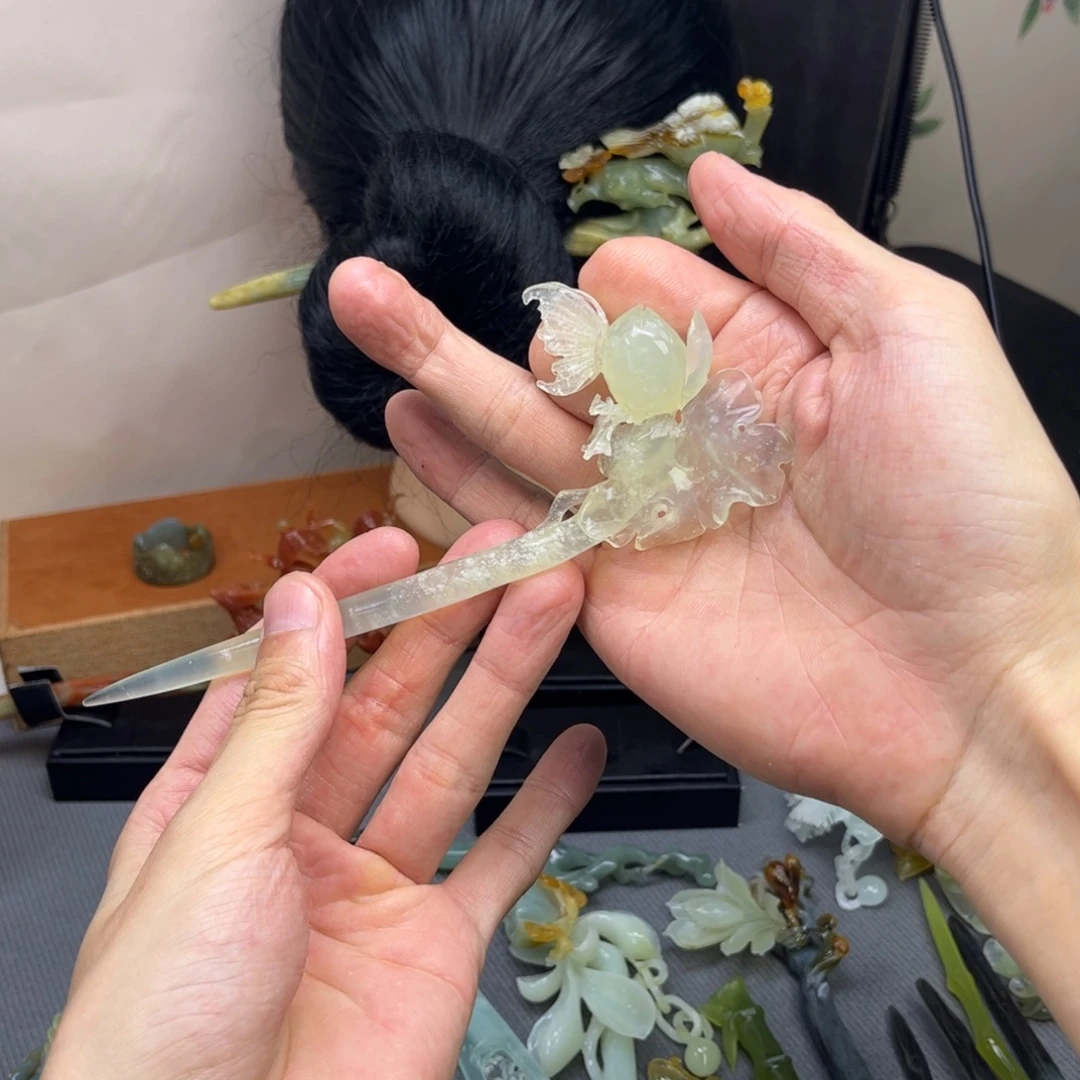 蛇纹石玉未镶嵌发饰