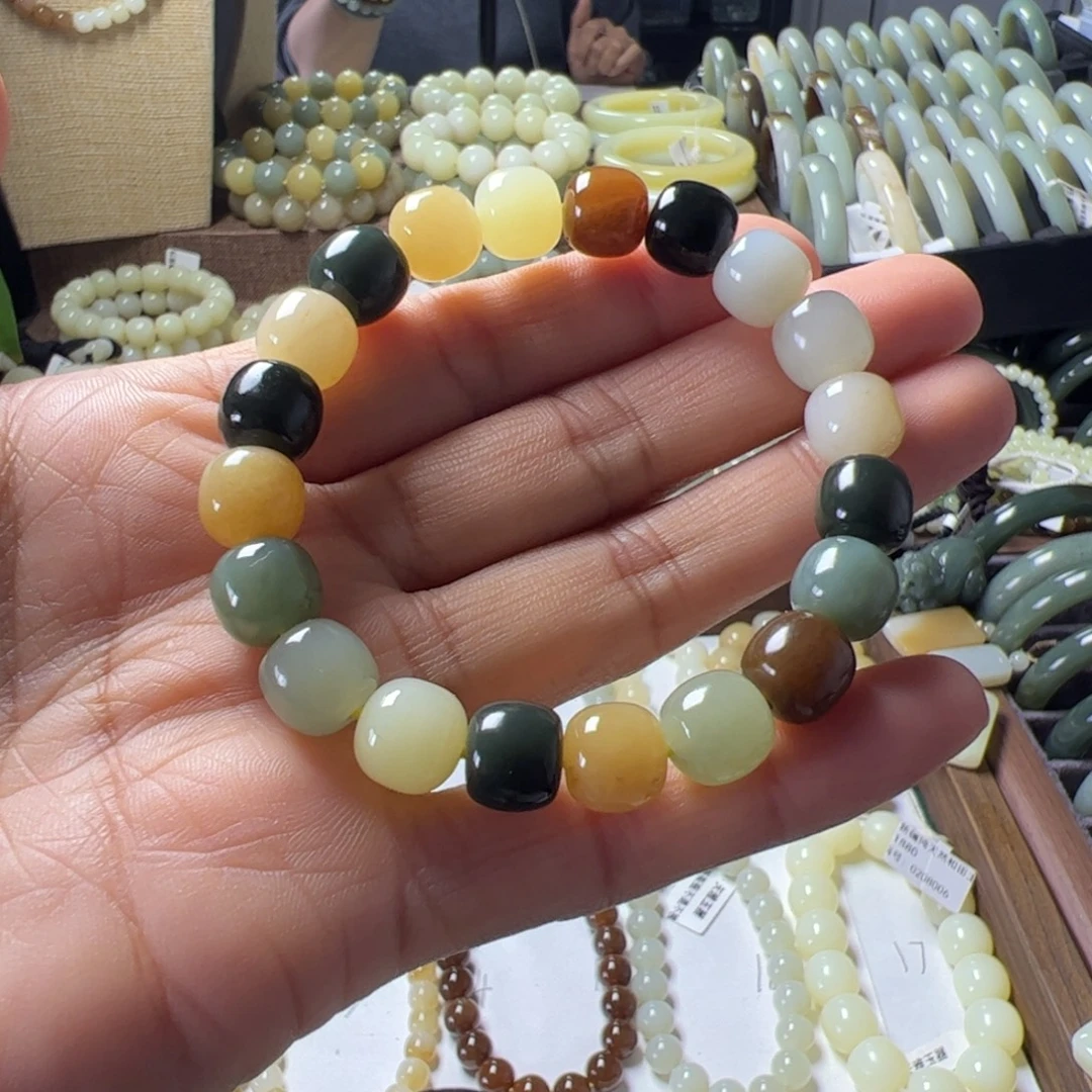 小***满和田玉未镶嵌手链