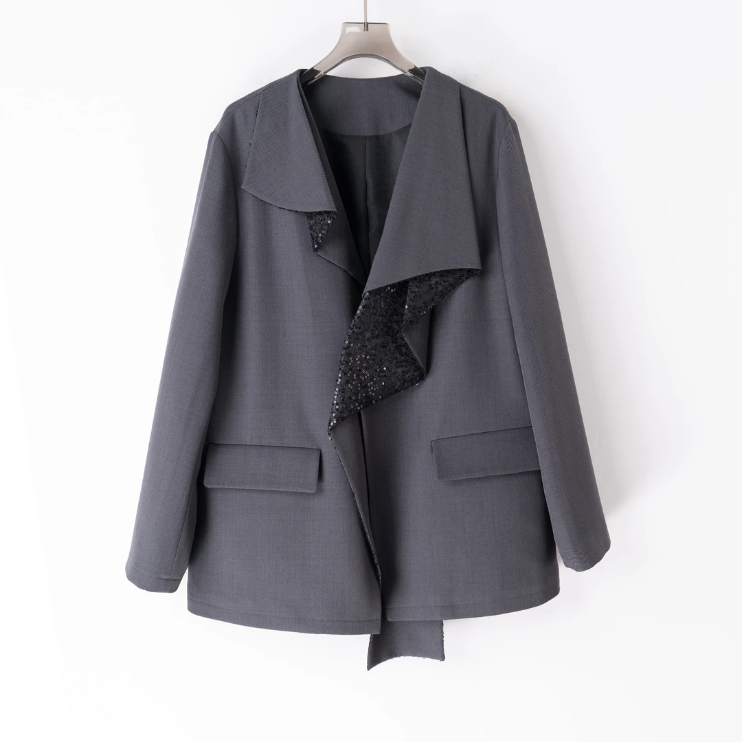 PW241234翻领时尚上衣春季拼接西装外套休闲小众设计女士显瘦