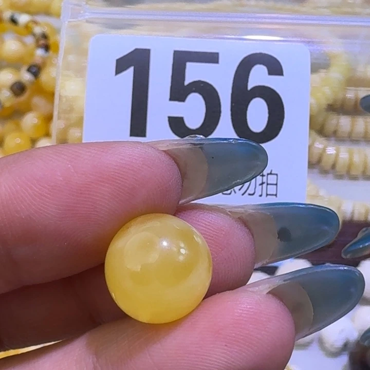裸石琥珀未镶嵌12.6瑕疵
